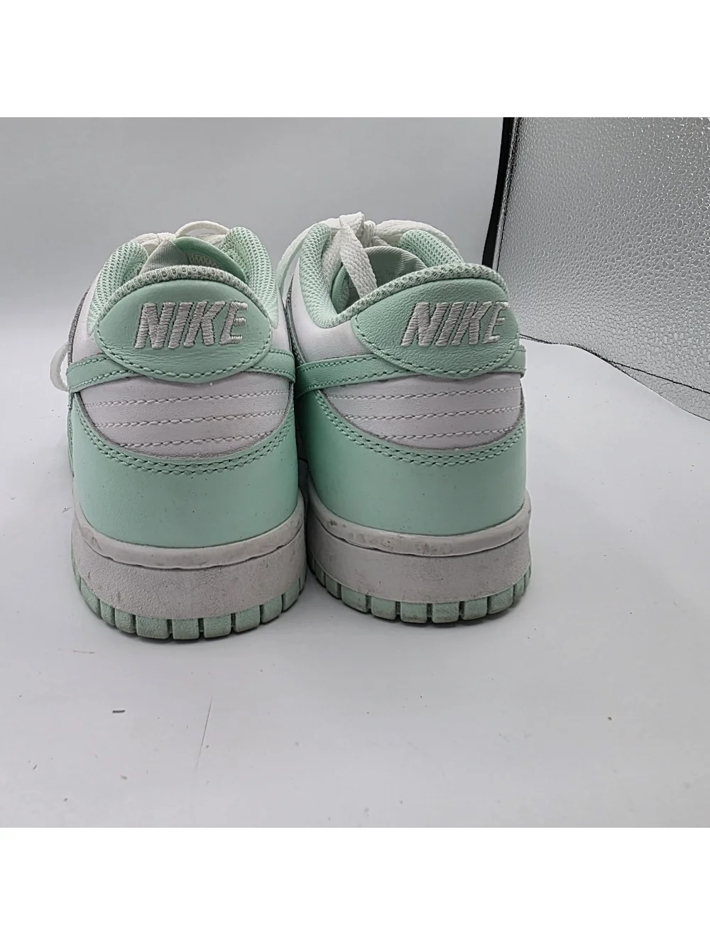 Nike Dunk Low White Mint Green Size 6Y Women’s Size 7.5 Sneakers School Casual